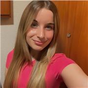 Profesora de repaso con pasión por la enseñanza. Actualmente estudiando magisterio.